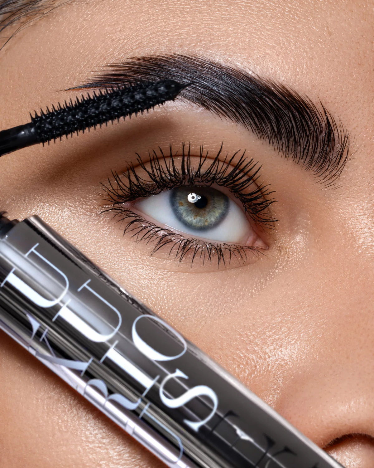 Astra Luxurious Length Mascara