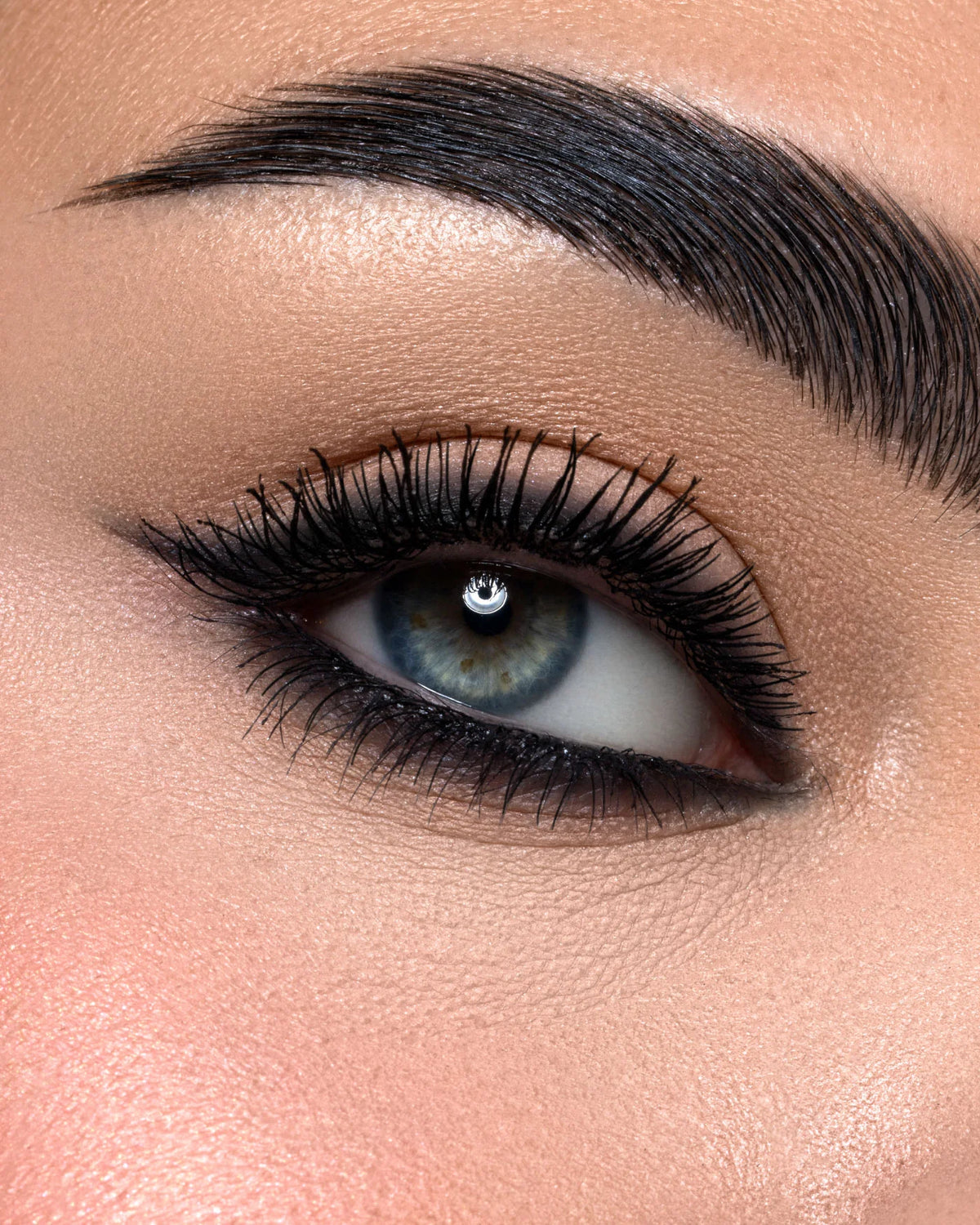 Astra Kohl Black – Matita Kajal Occhi Intensa e Precisa 🖤✨