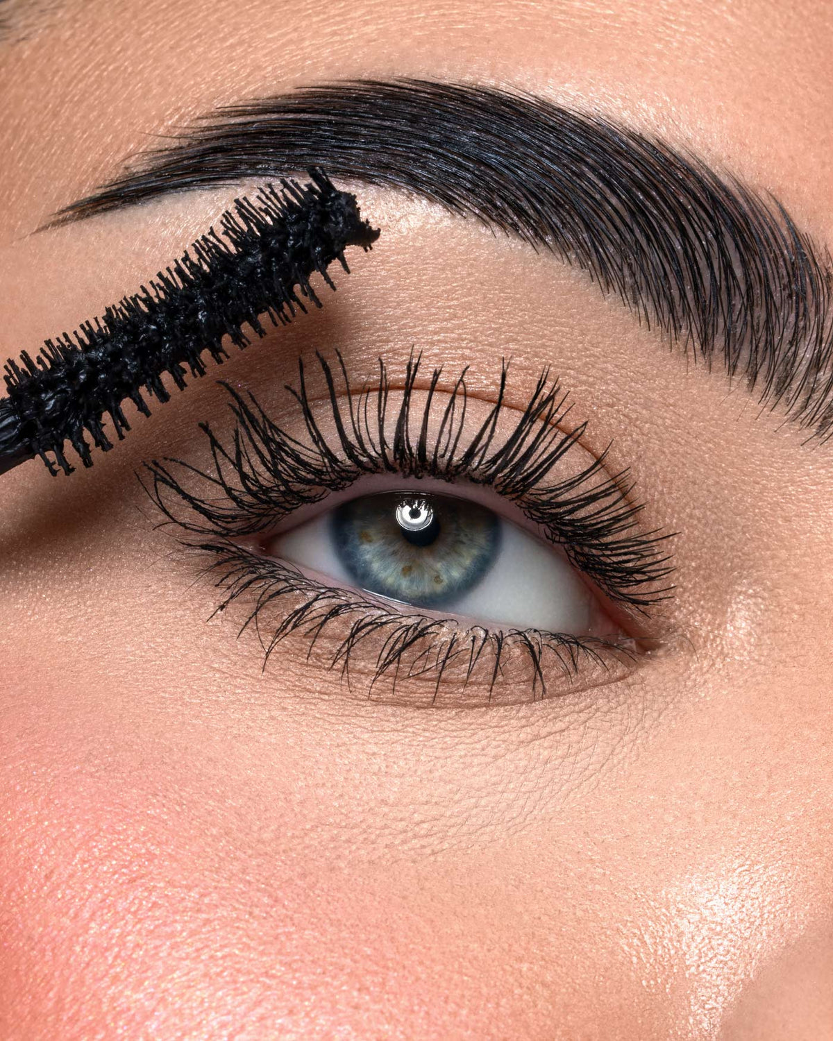 Astra Subliminal Mascara Atomic Volume